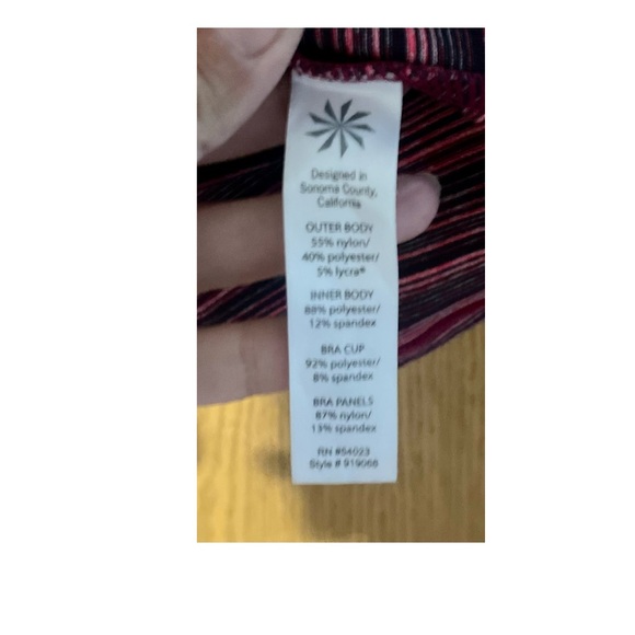 NWOT RARE ATLETA RAZOR BACK TWOFER SPORTS TOP WITH UNIQUE DESIGN! - Picture 6 of 7